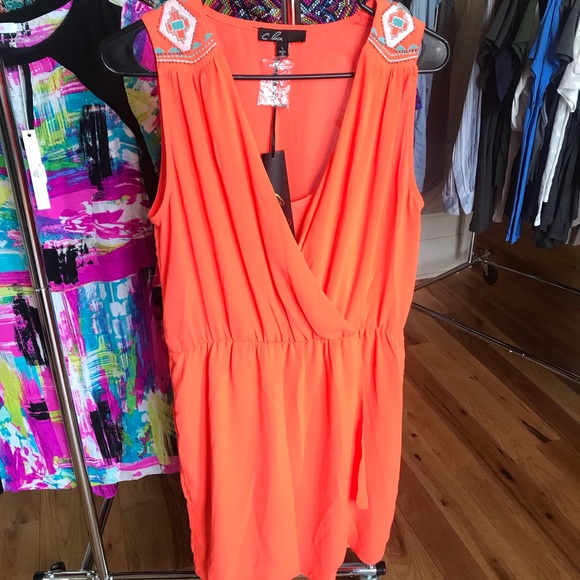 Beaded shoulder Dress - Picture 3 of 4